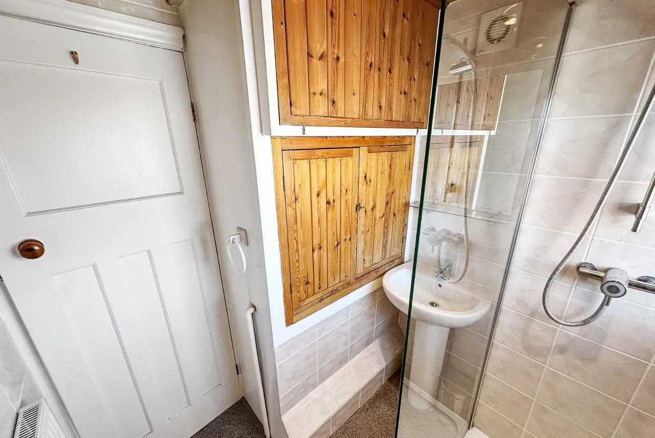 Leicester Avenue, Timperley WA15 6HR, photo 23