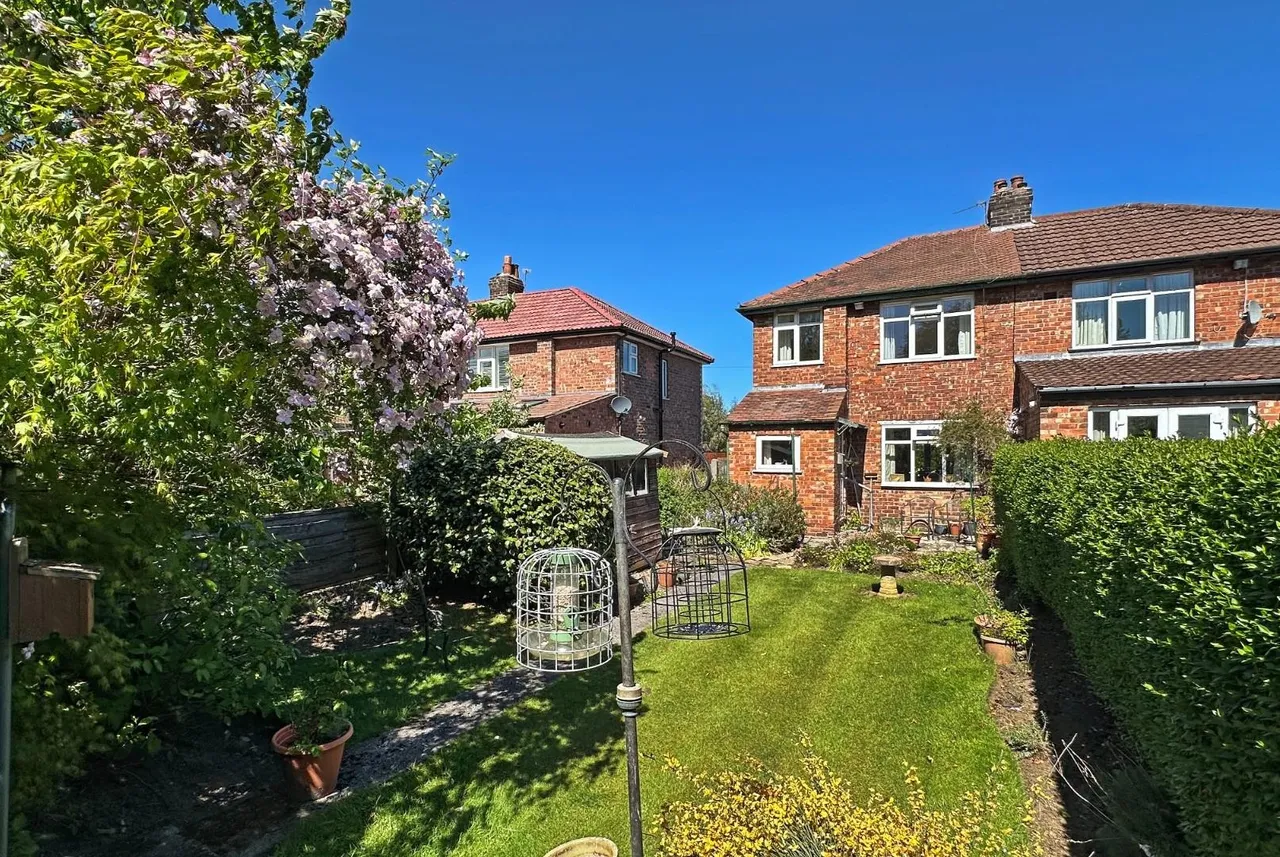 Leicester Avenue, Timperley WA15 6HR, photo 6