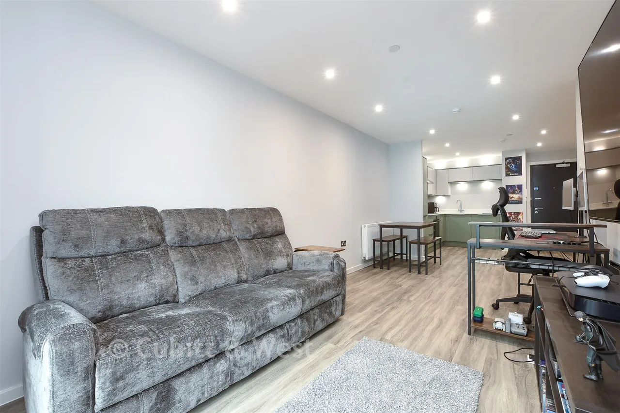 St. John's Road, Redhill, RH1, photo 5