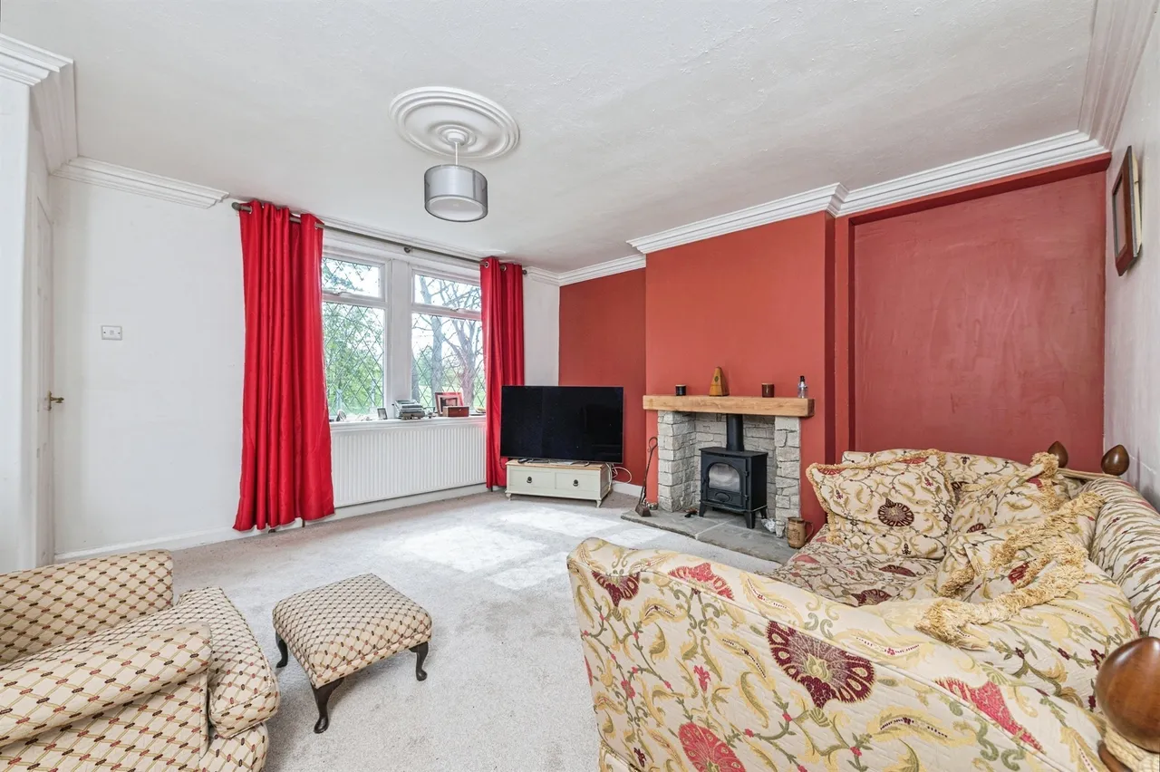 Turnshaw Road, Kirkburton, HD8, photo 2