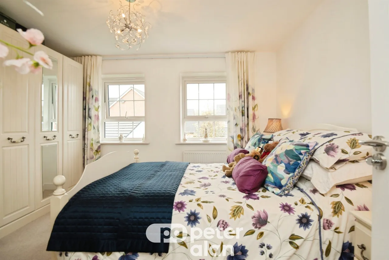 Clos Telyn Pontypool, NP4, photo 15