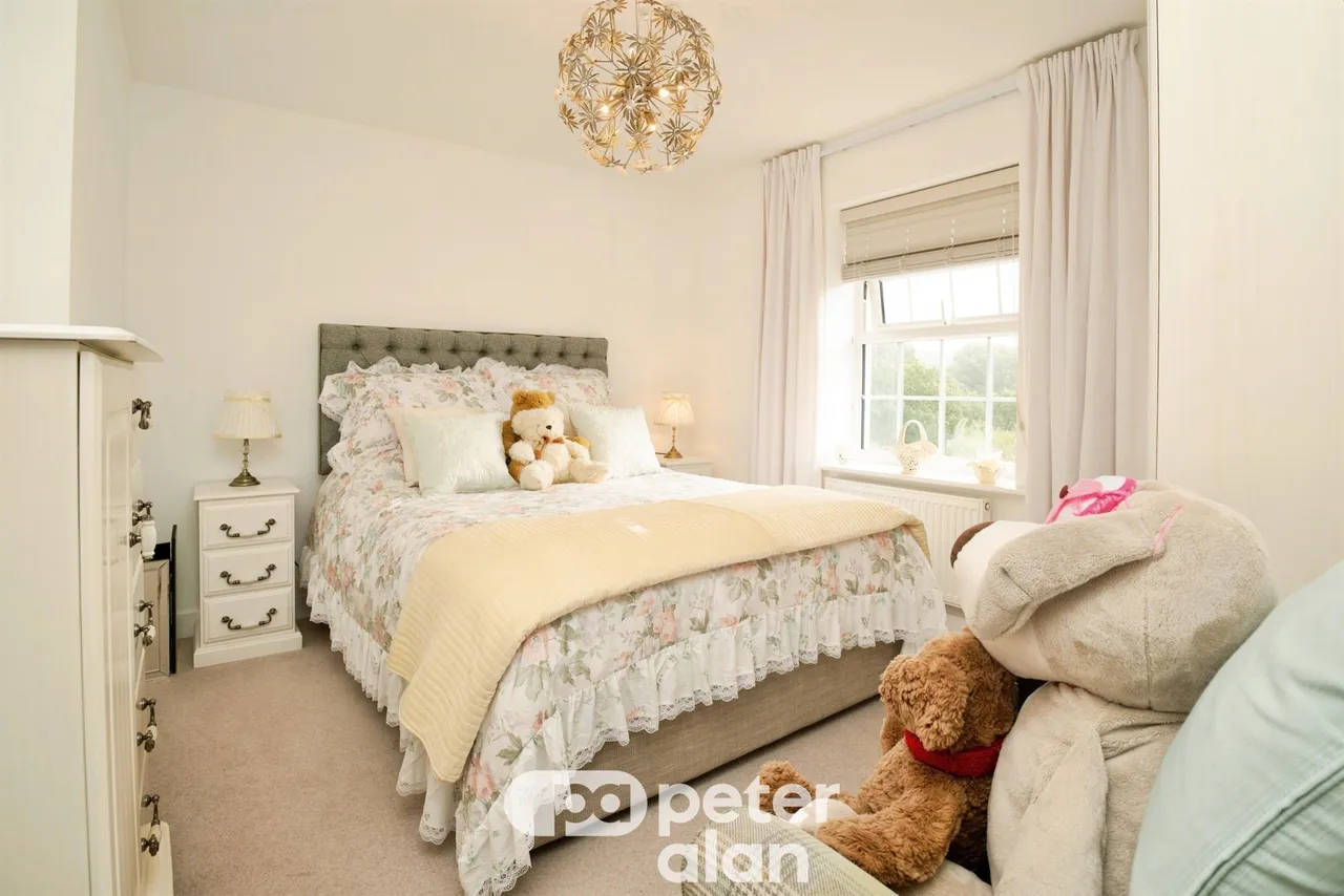 Clos Telyn Pontypool, NP4, photo 14
