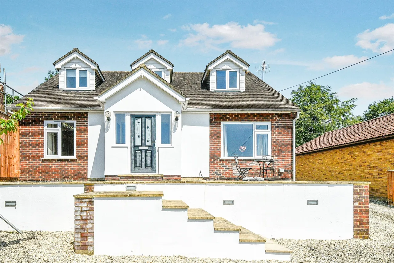 East Gomeldon Road, Gomeldon, Salisbury, photo 2