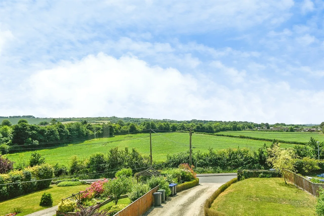 East Gomeldon Road, Gomeldon, Salisbury, photo 3