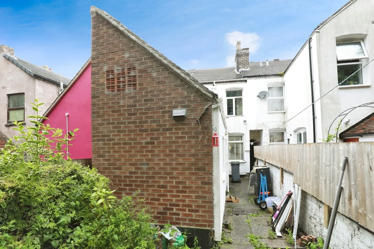 Winifred Street, Stoke-on-Trent, Staffordshire, ST1, photo 15