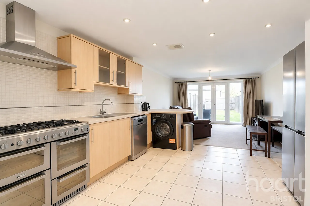 Beatrix Place, Bristol, BS7, photo 2