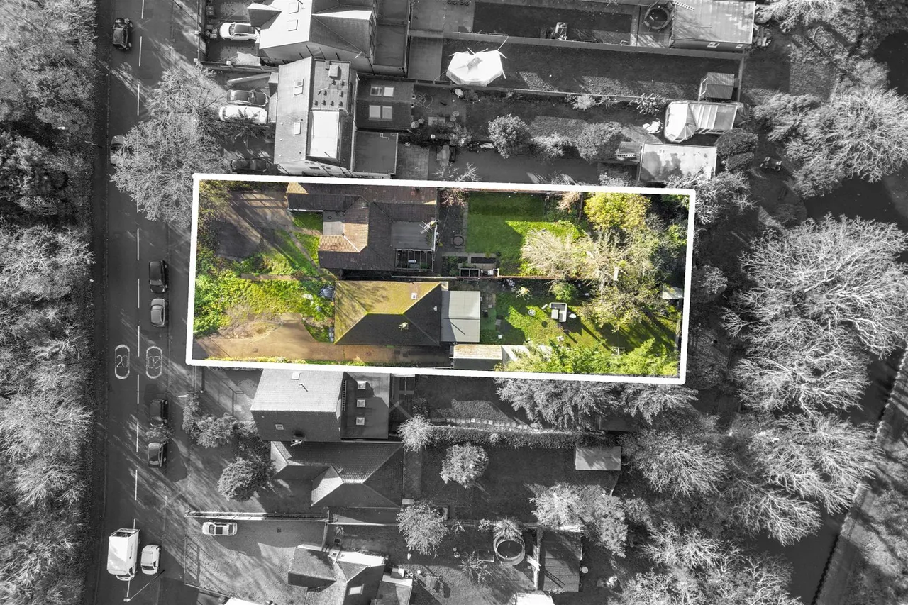 Tentelow Lane, Norwood Green, photo 9