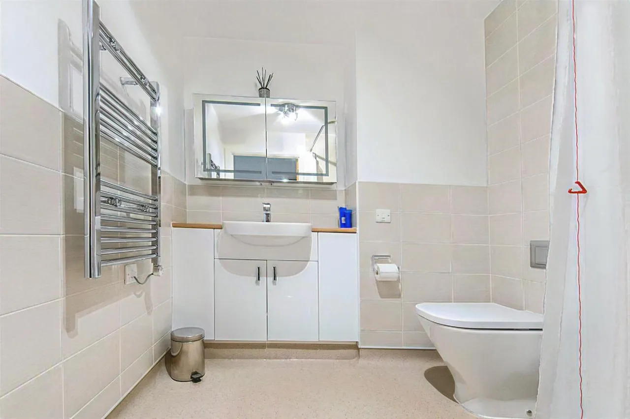 St. Giles Mews, Stony Stratford, MK11, photo 10