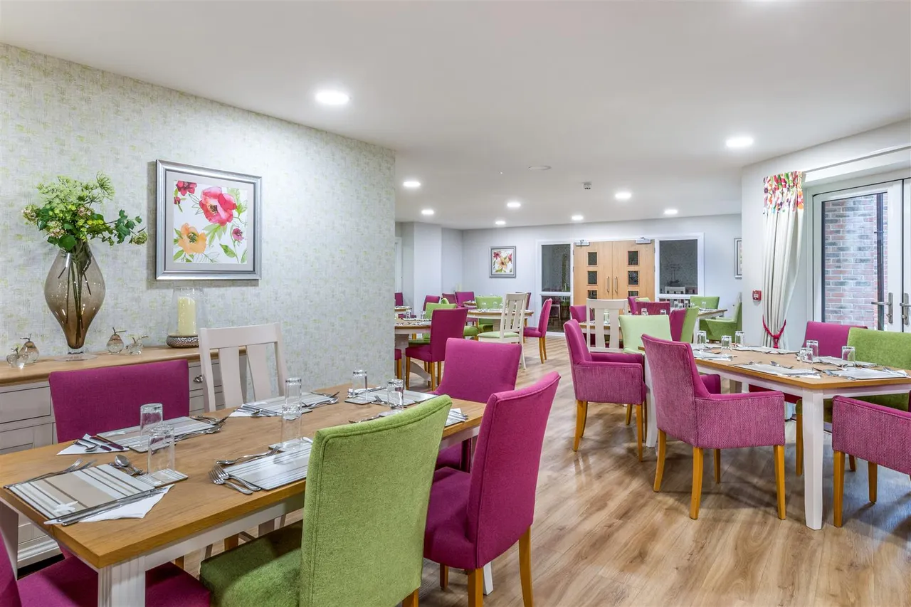 St. Giles Mews, Stony Stratford, MK11, photo 13