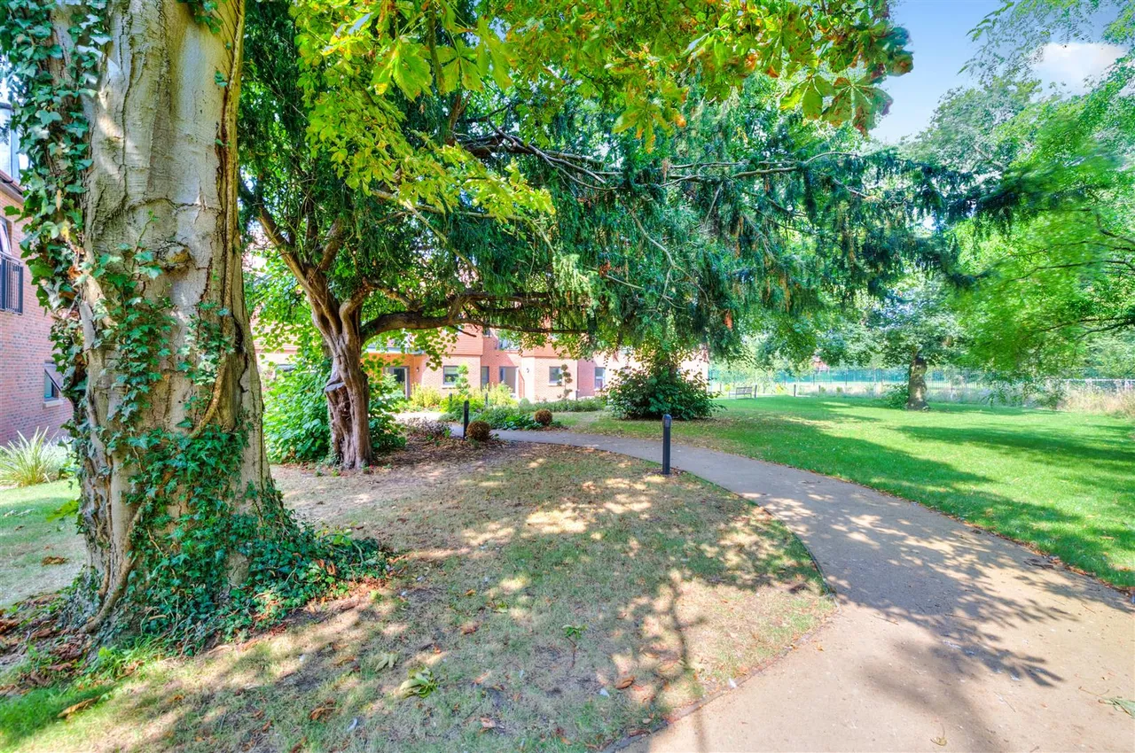 St. Giles Mews, Stony Stratford, MK11, photo 15
