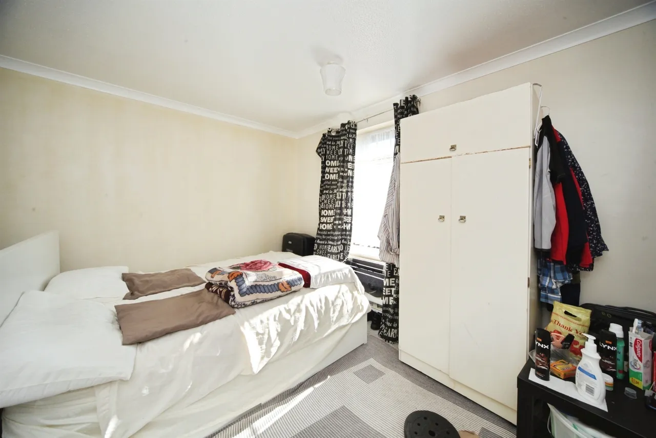 Morris Close, Luton, LU3, photo 16