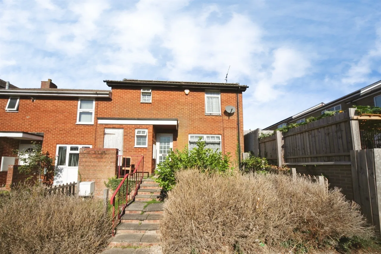 Morris Close, Luton, LU3, photo 10