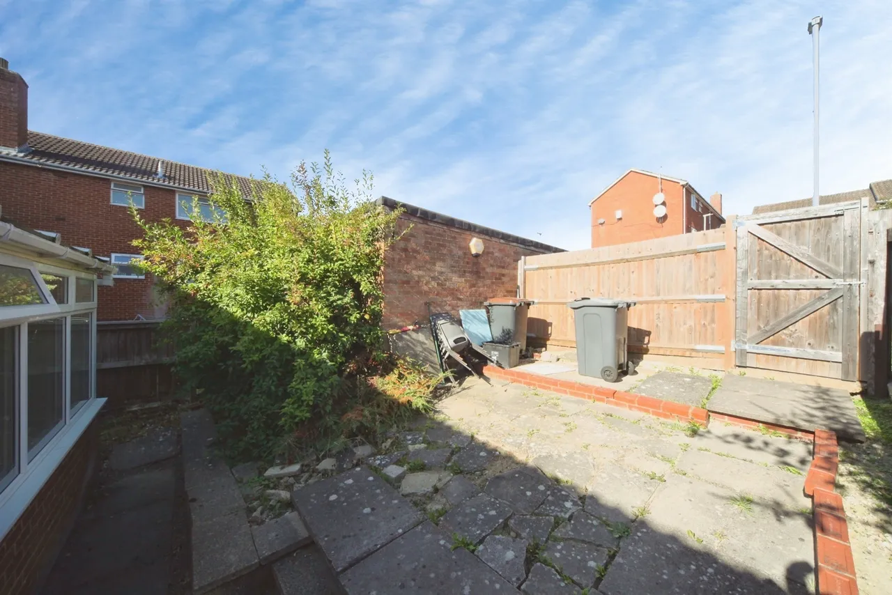 Morris Close, Luton, LU3, photo 19