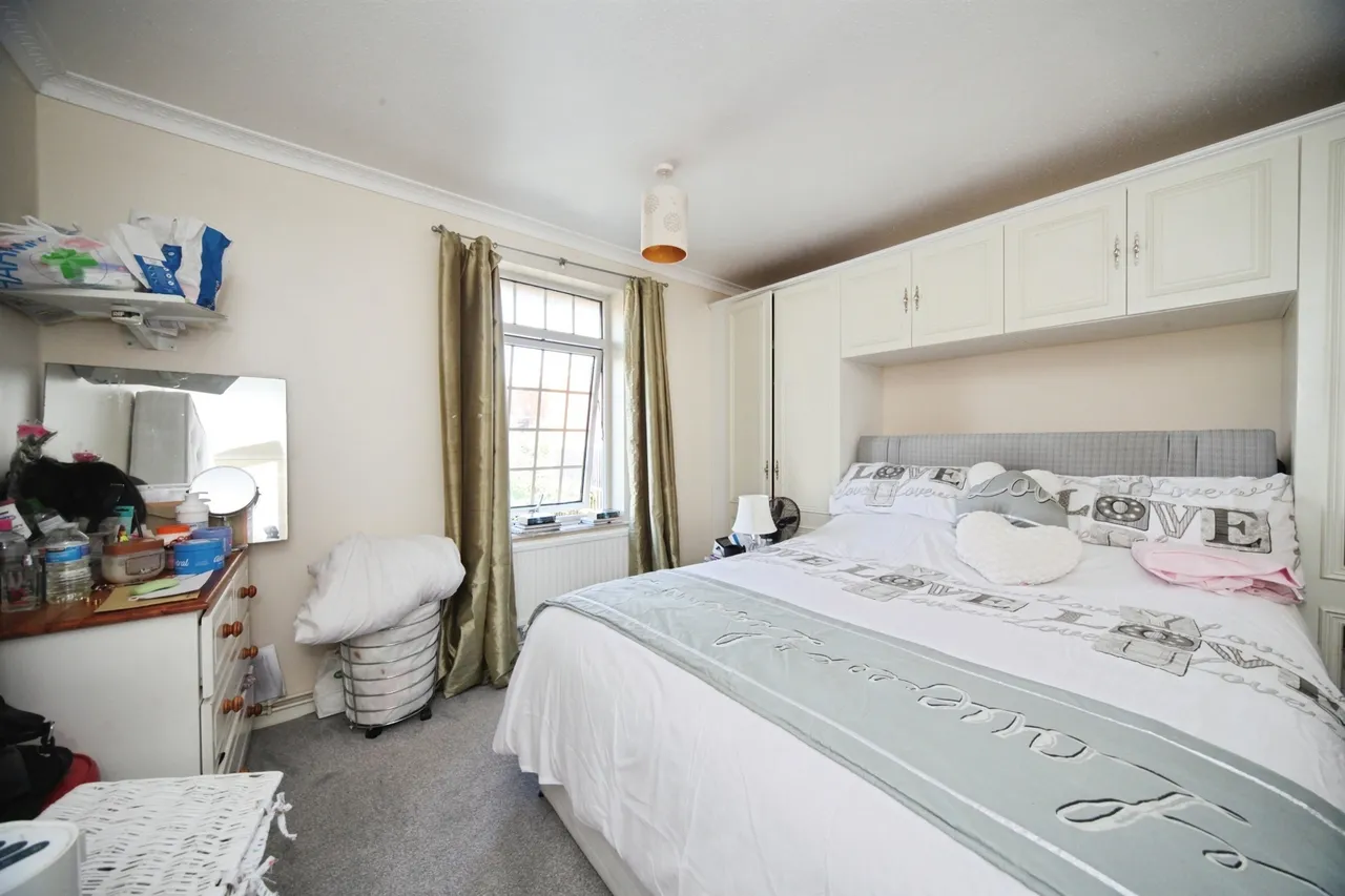 Morris Close, Luton, LU3, photo 15