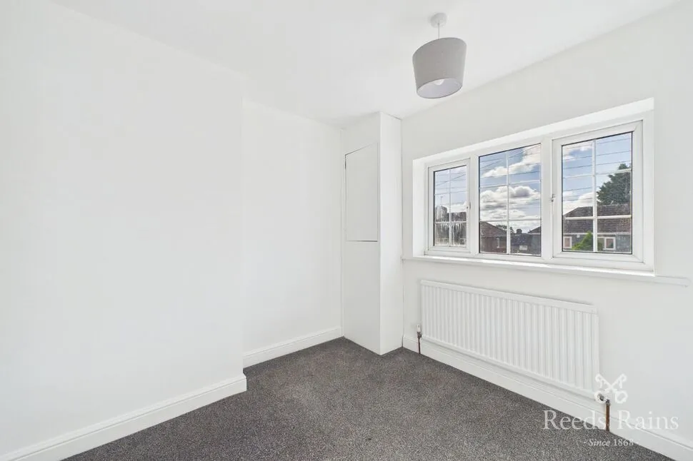 Upton, Pontefract, WF9, photo 7