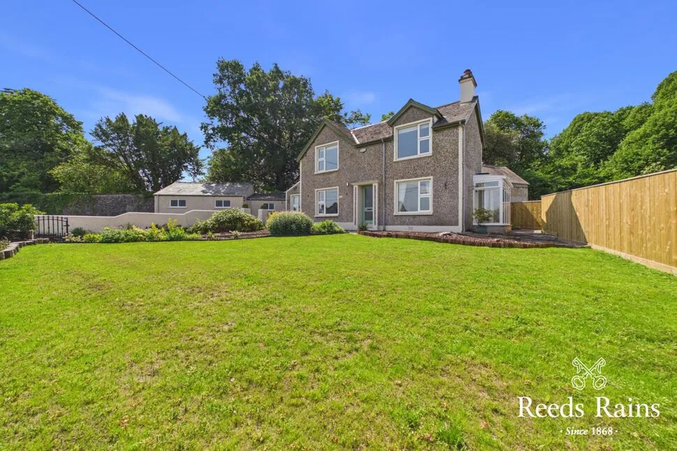 3 bed house to rent — Millvale Road, Hillsborough, County Down, BT26