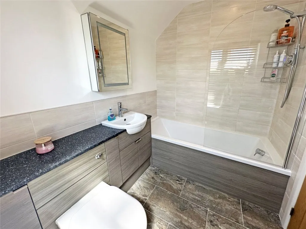 Ashurst, Southampton, photo 13