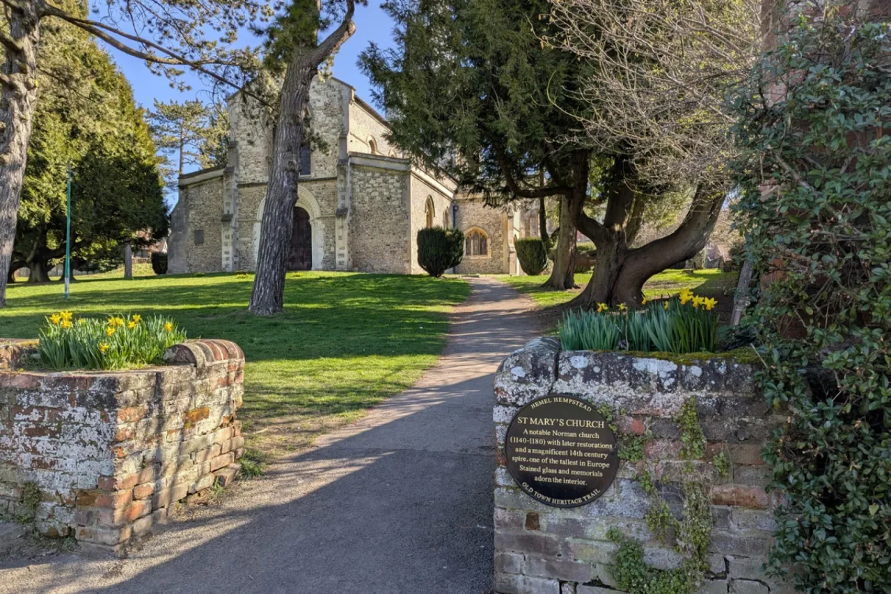 High Street, Old Town, HP1, photo 16