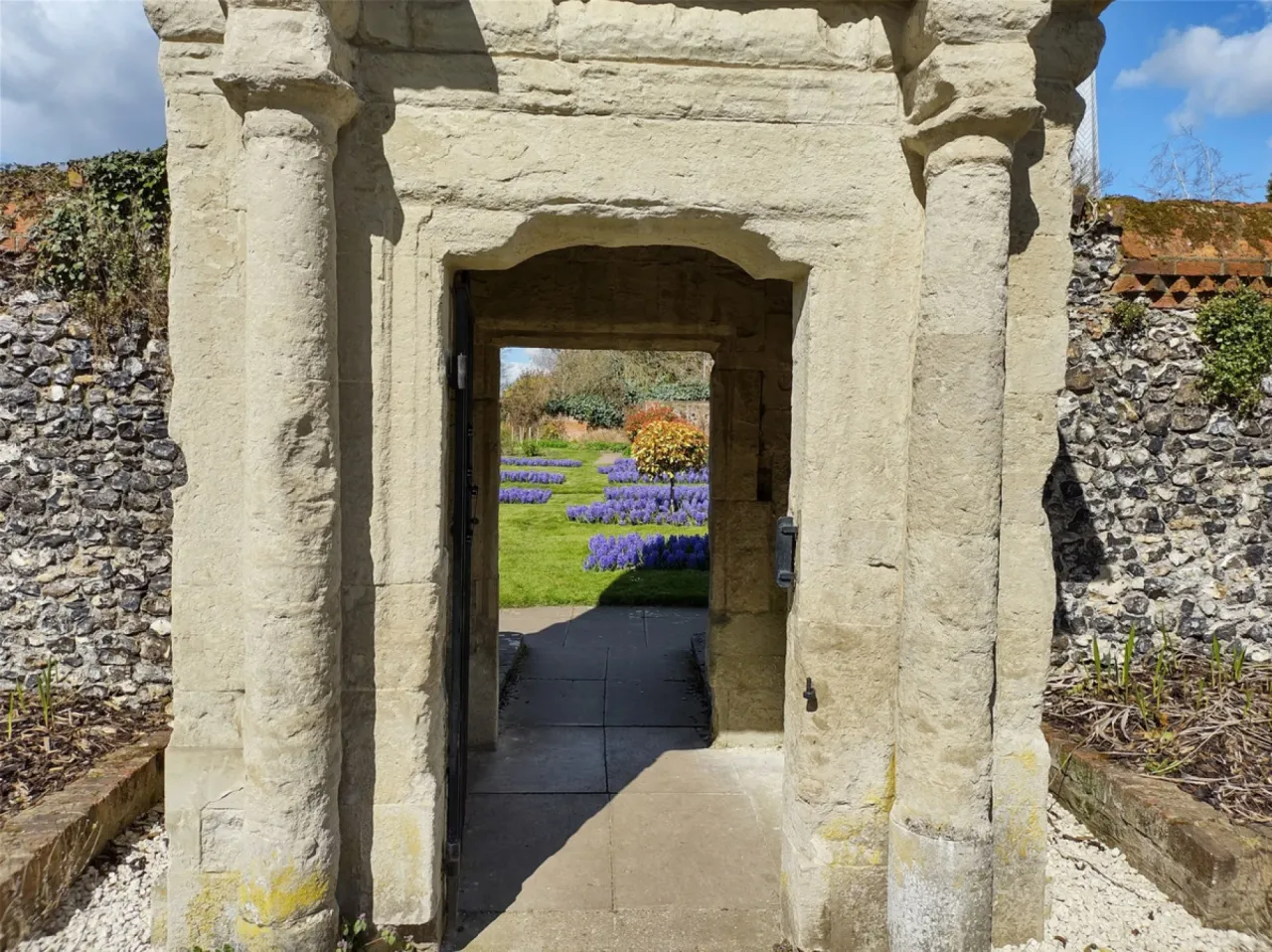 High Street, Old Town, HP1, photo 19