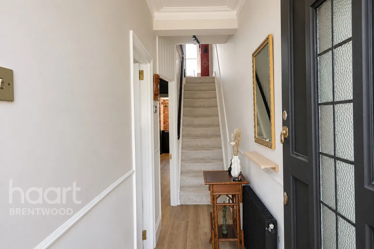 3 bed house for sale, Warescot Road, Brentwood, CM15