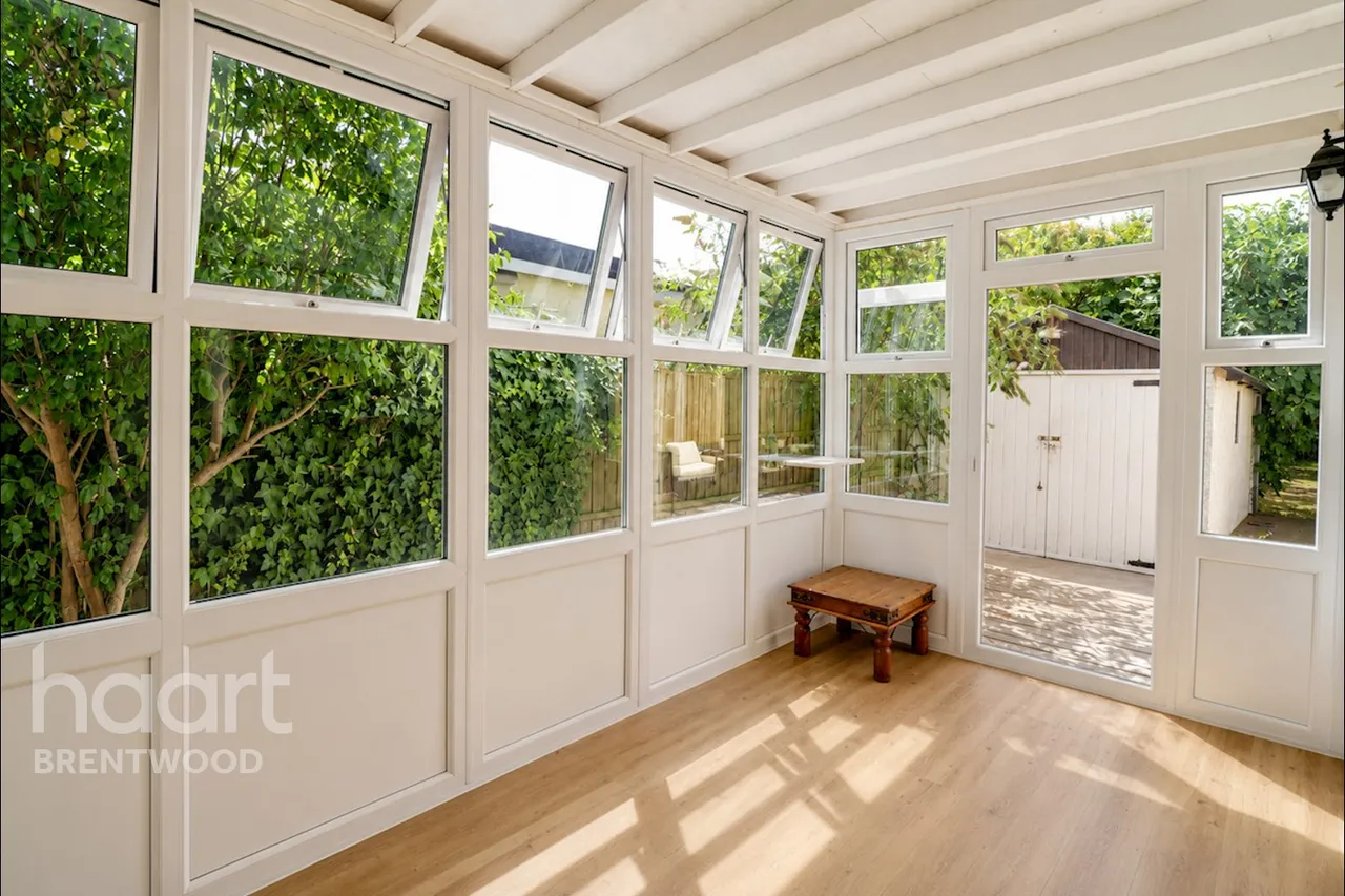Warescot Road, Brentwood, CM15, photo 12