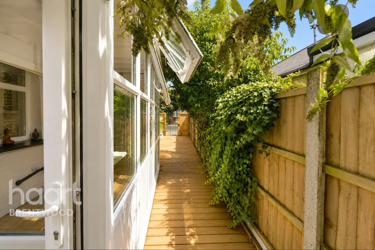 Warescot Road, Brentwood, CM15, photo 29
