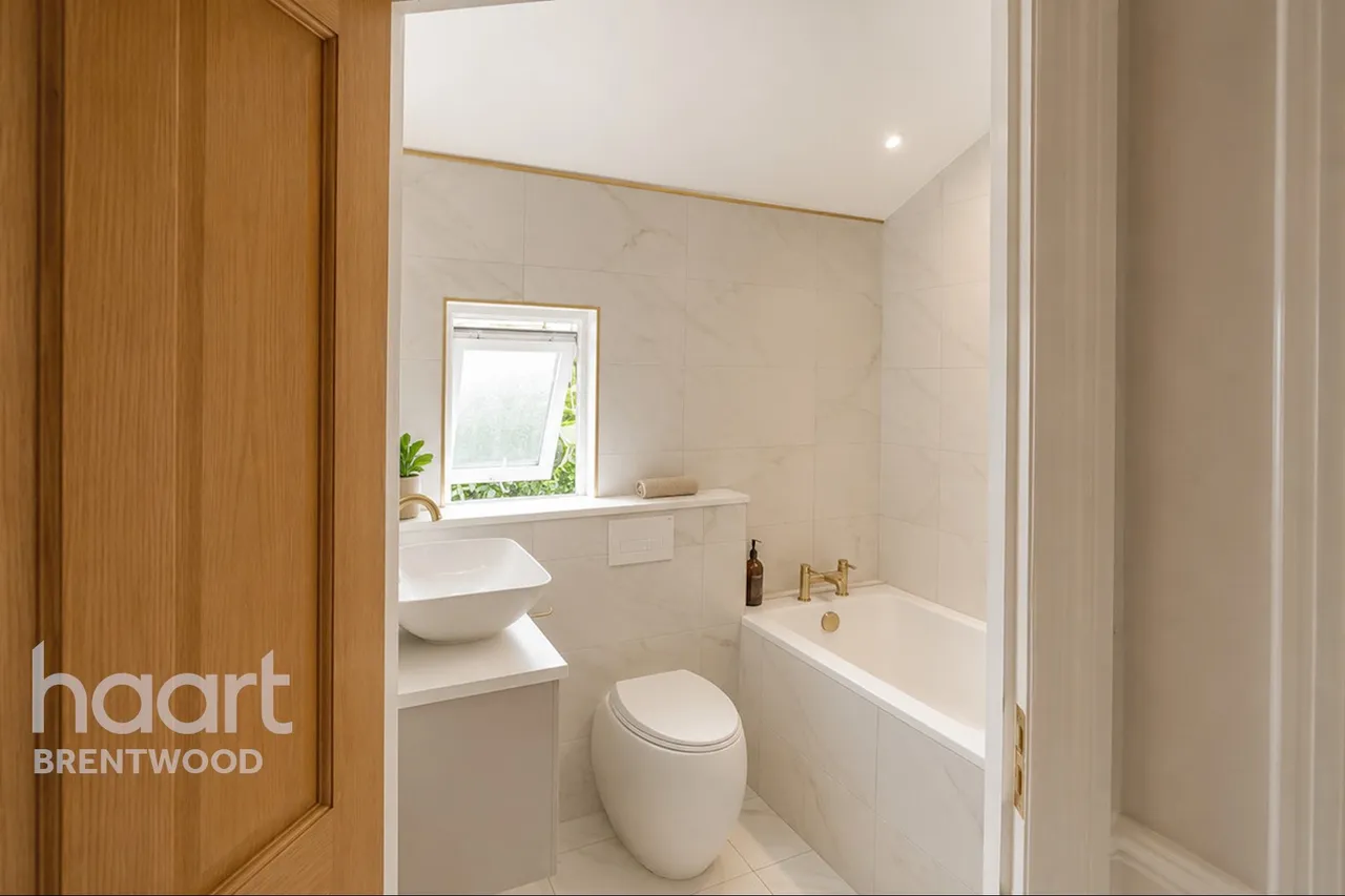 Warescot Road, Brentwood, CM15, photo 23