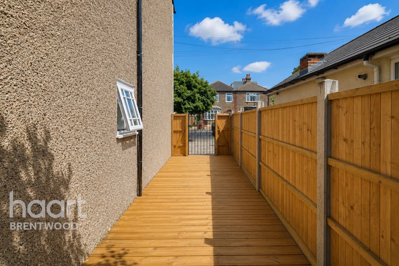 Warescot Road, Brentwood, CM15, photo 33