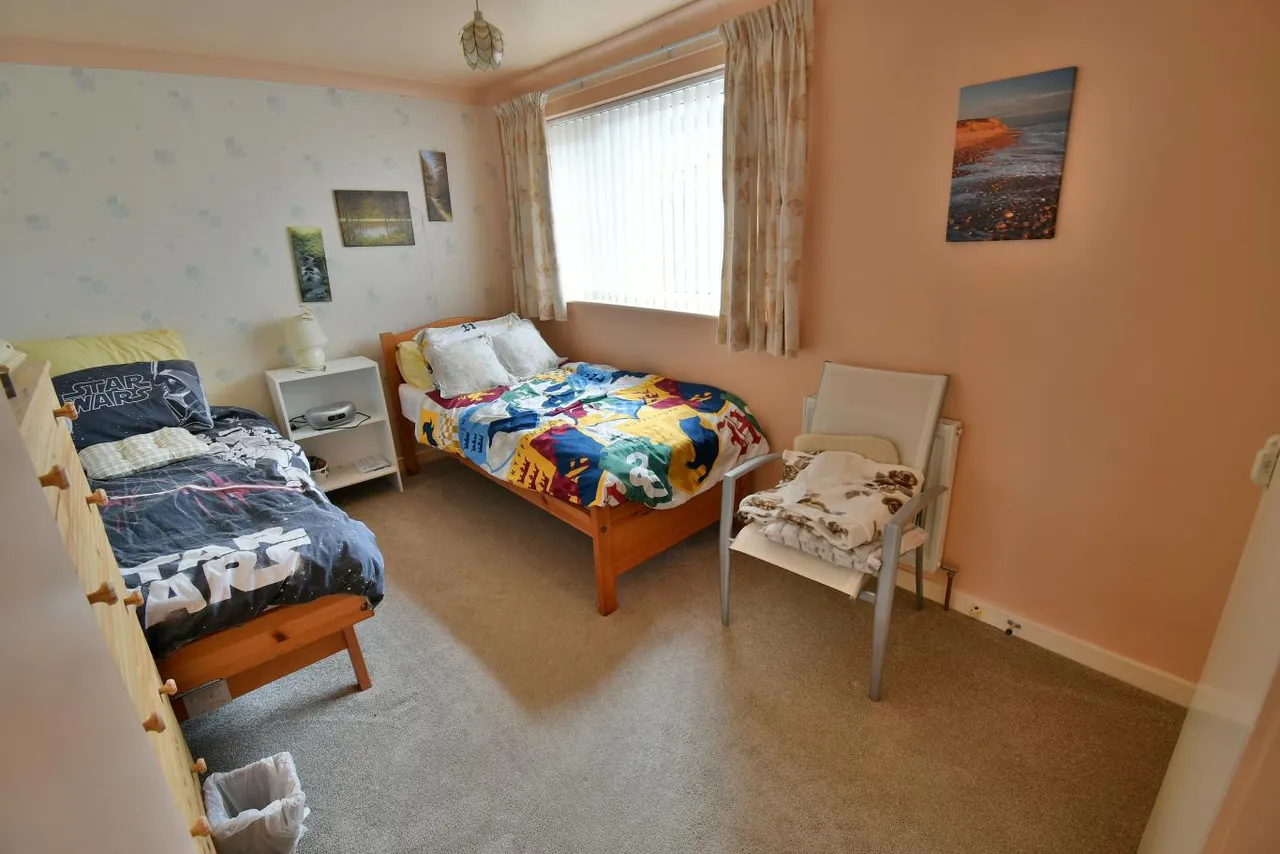 Fitzpain Close, BH22, photo 10