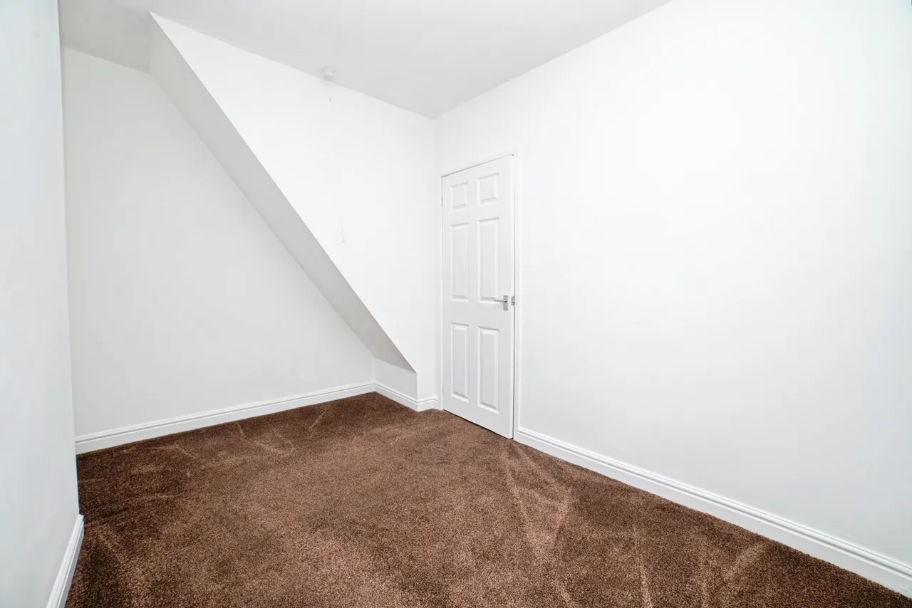 Stuart Street, Sutton-in-Ashfield, NG17, photo 13