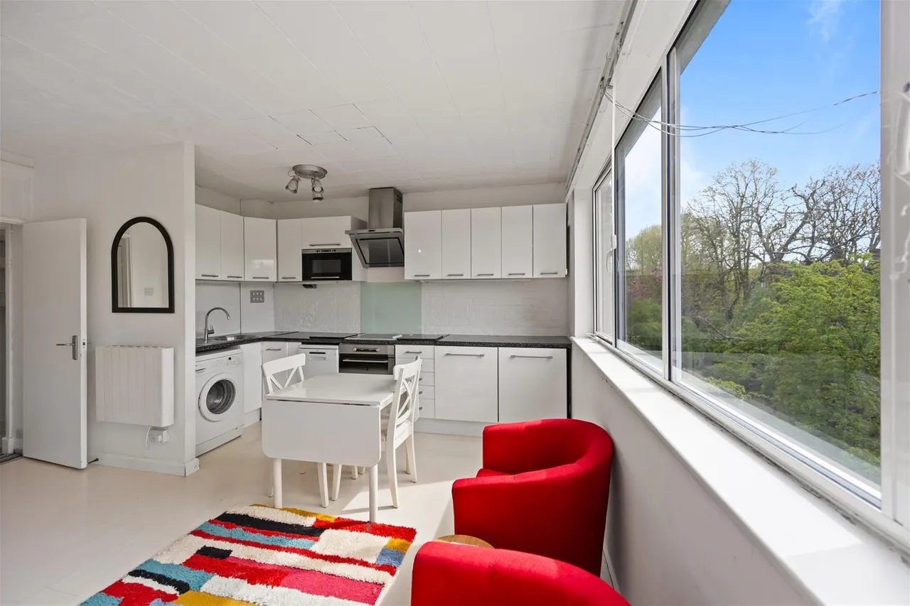 Haverstock Hill, London NW3 4RS, photo 9