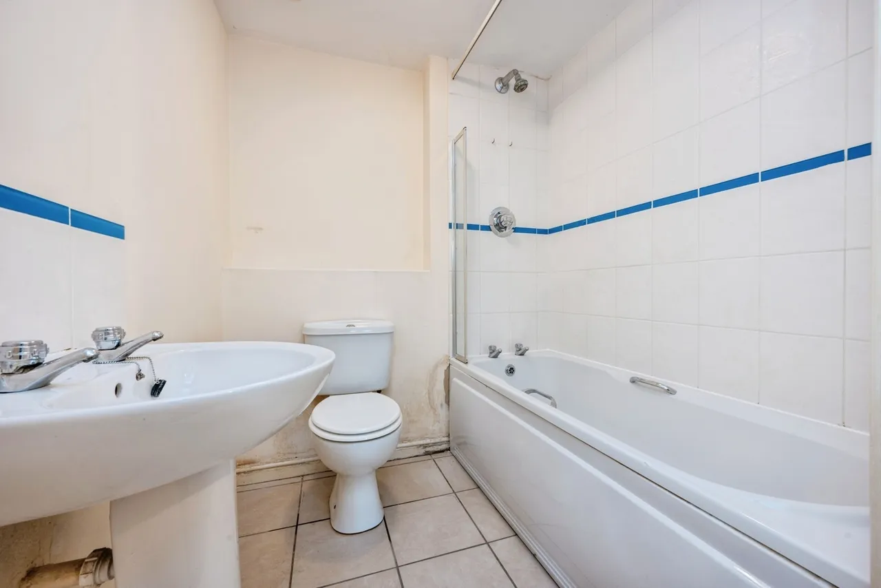 Crowe Road, Bedford, Bedfordshire, MK40, photo 16