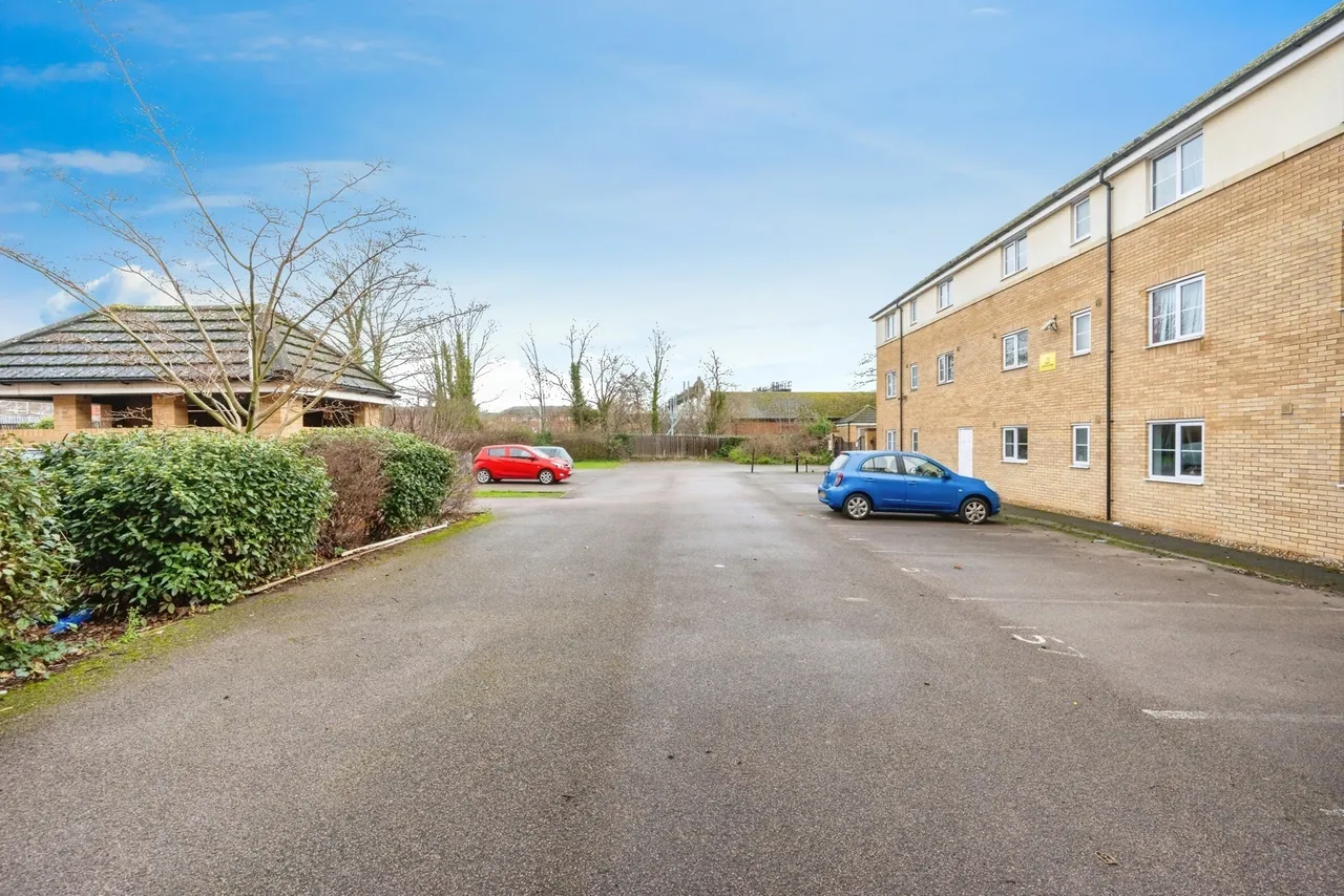 Crowe Road, Bedford, Bedfordshire, MK40, photo 8