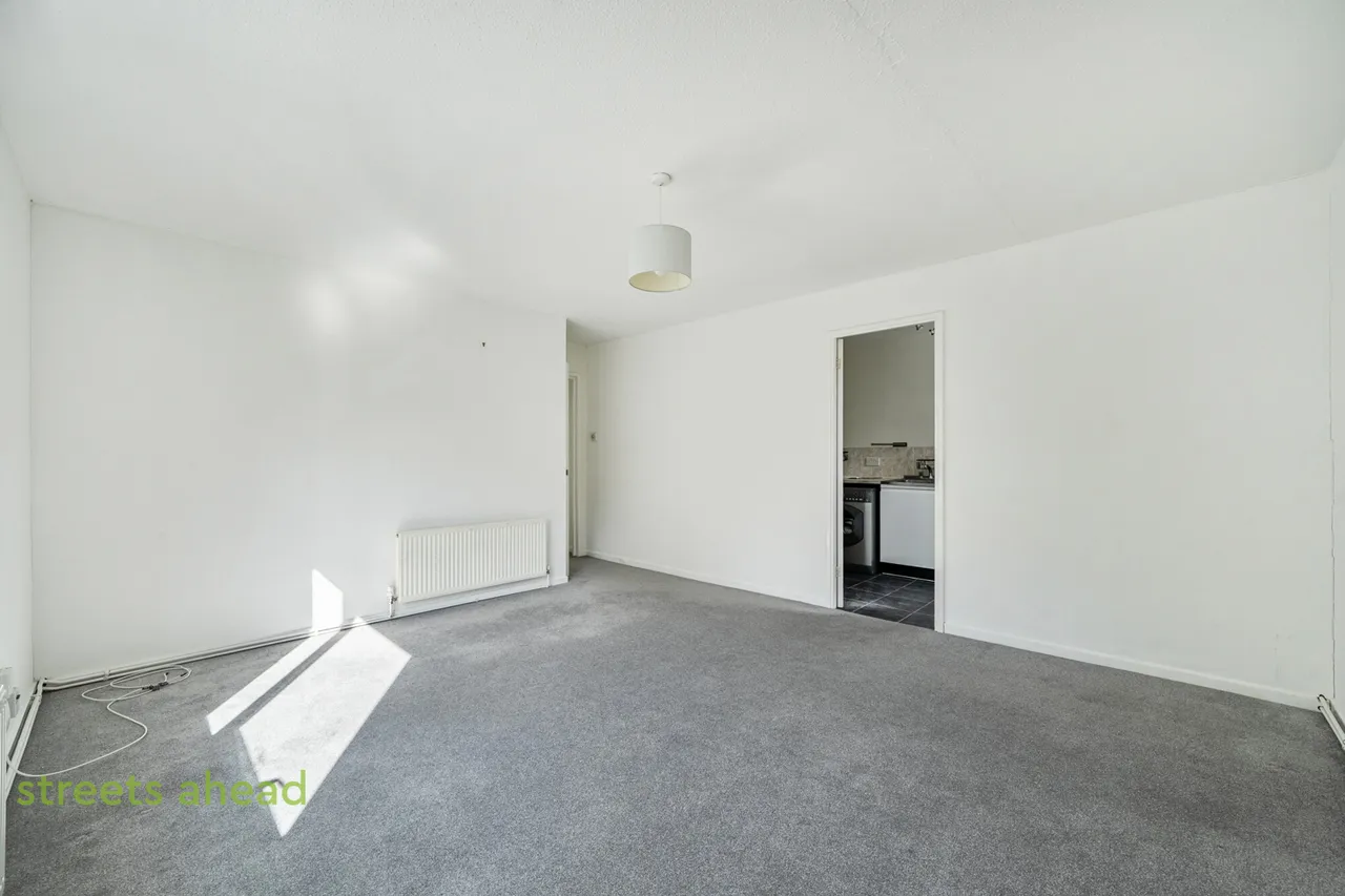 Addiscombe Road, Croydon, CR0, photo 2