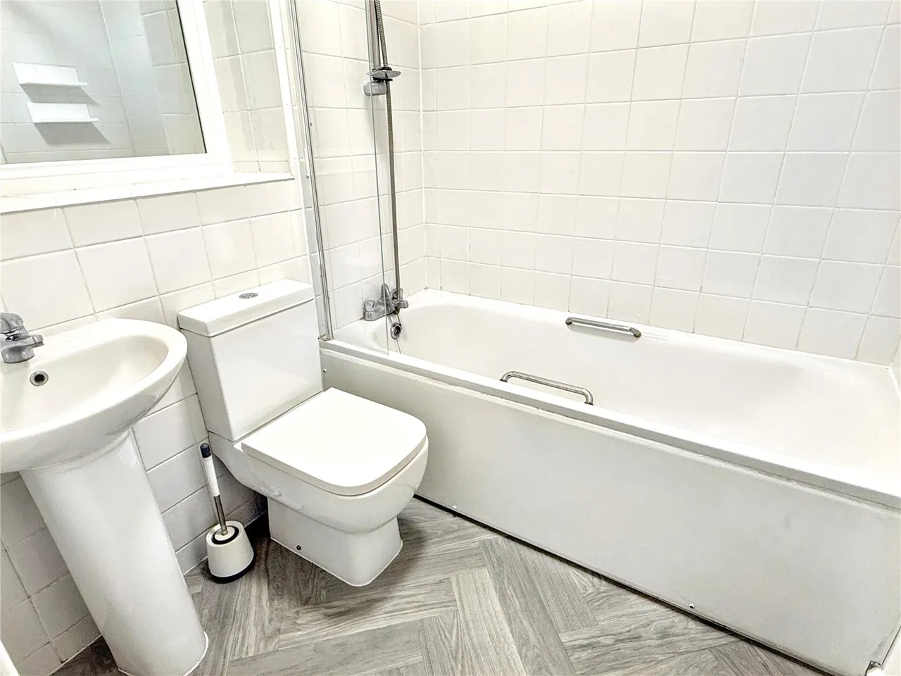 Gillings Court, 36 Wood Street, High Barnet, Hertfordshire, EN5 4BU, photo 12