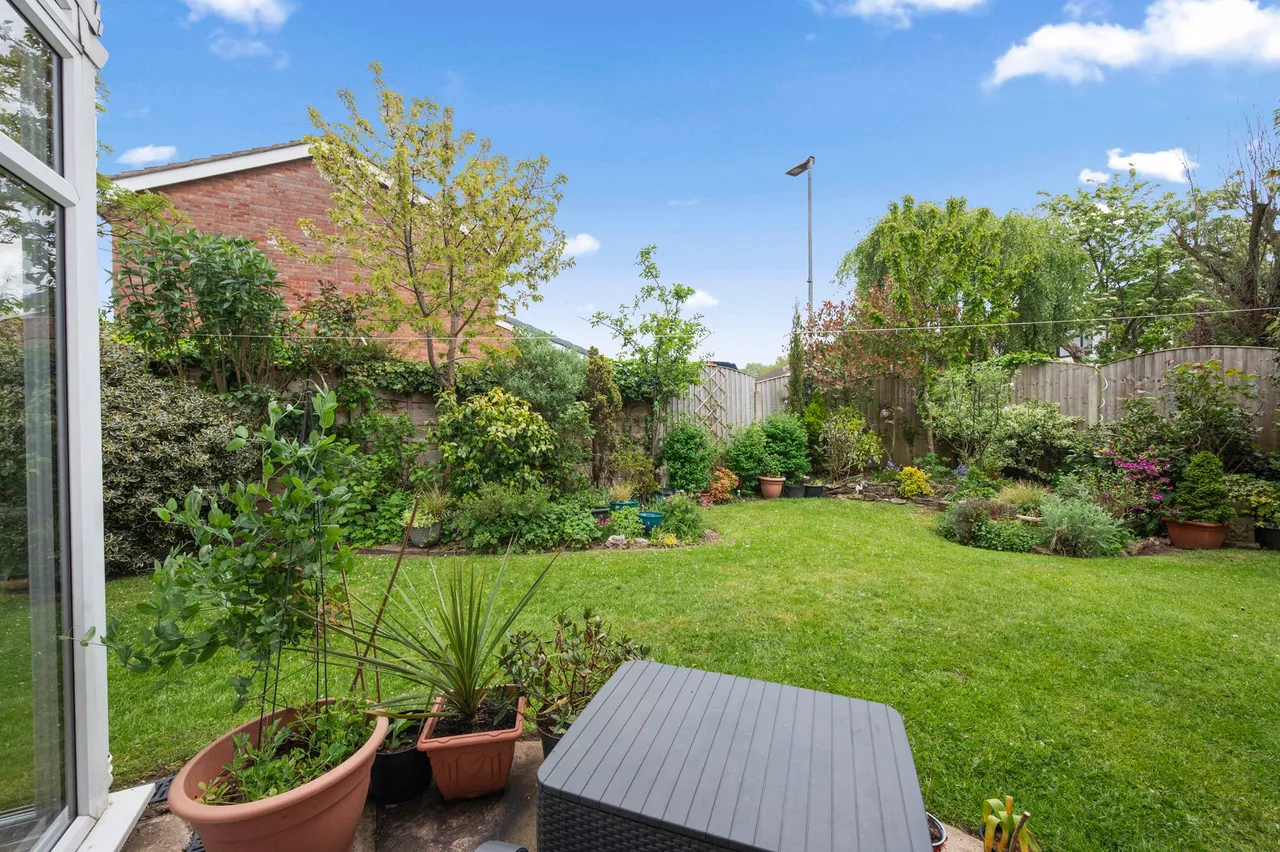 Shropshire Close, Woolston, Warrington, WA1 4DY, photo 24