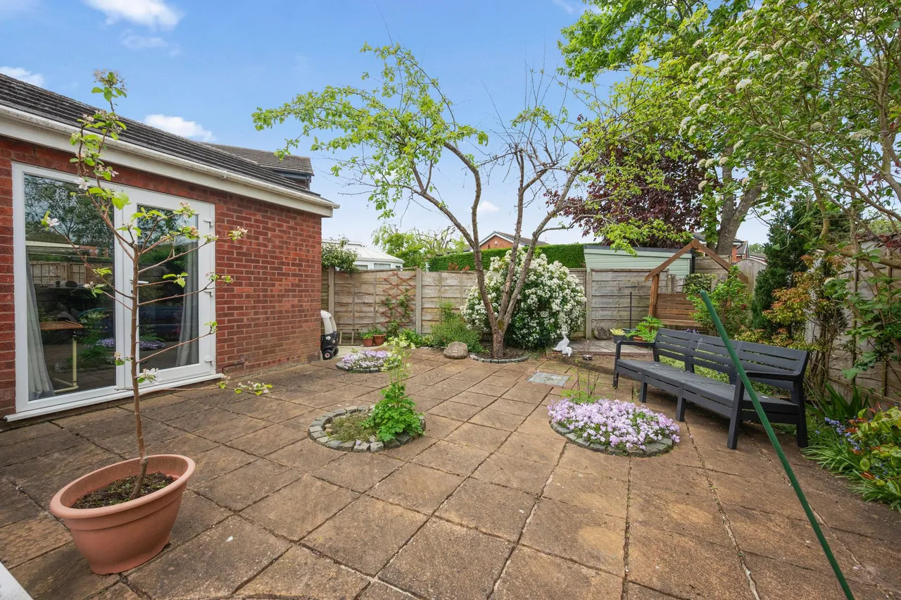 Shropshire Close, Woolston, Warrington, WA1 4DY, photo 29