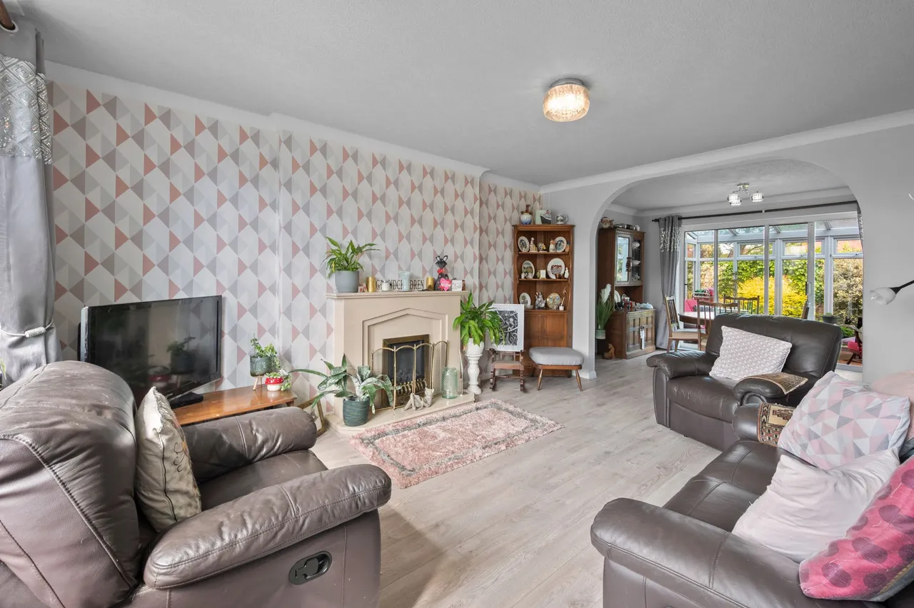 Shropshire Close, Woolston, Warrington, WA1 4DY, photo 2