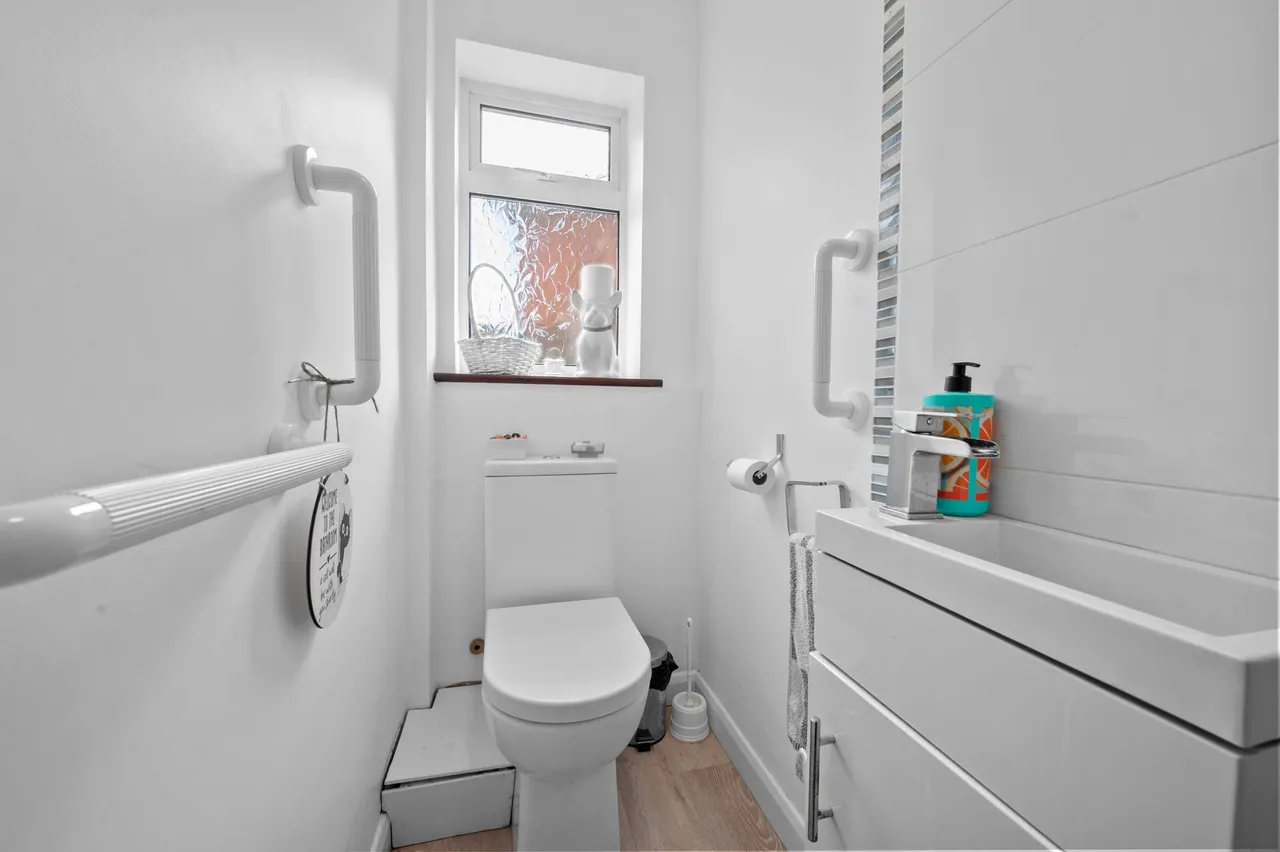 Shropshire Close, Woolston, Warrington, WA1 4DY, photo 14