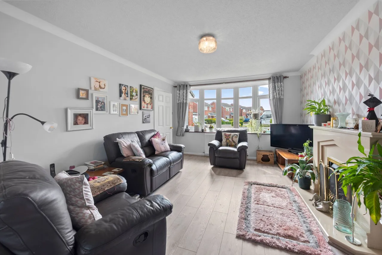 Shropshire Close, Woolston, Warrington, WA1 4DY, photo 6