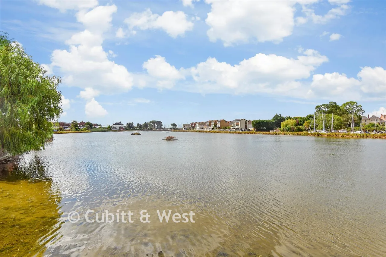 Main Road, Emsworth, PO10, photo 19