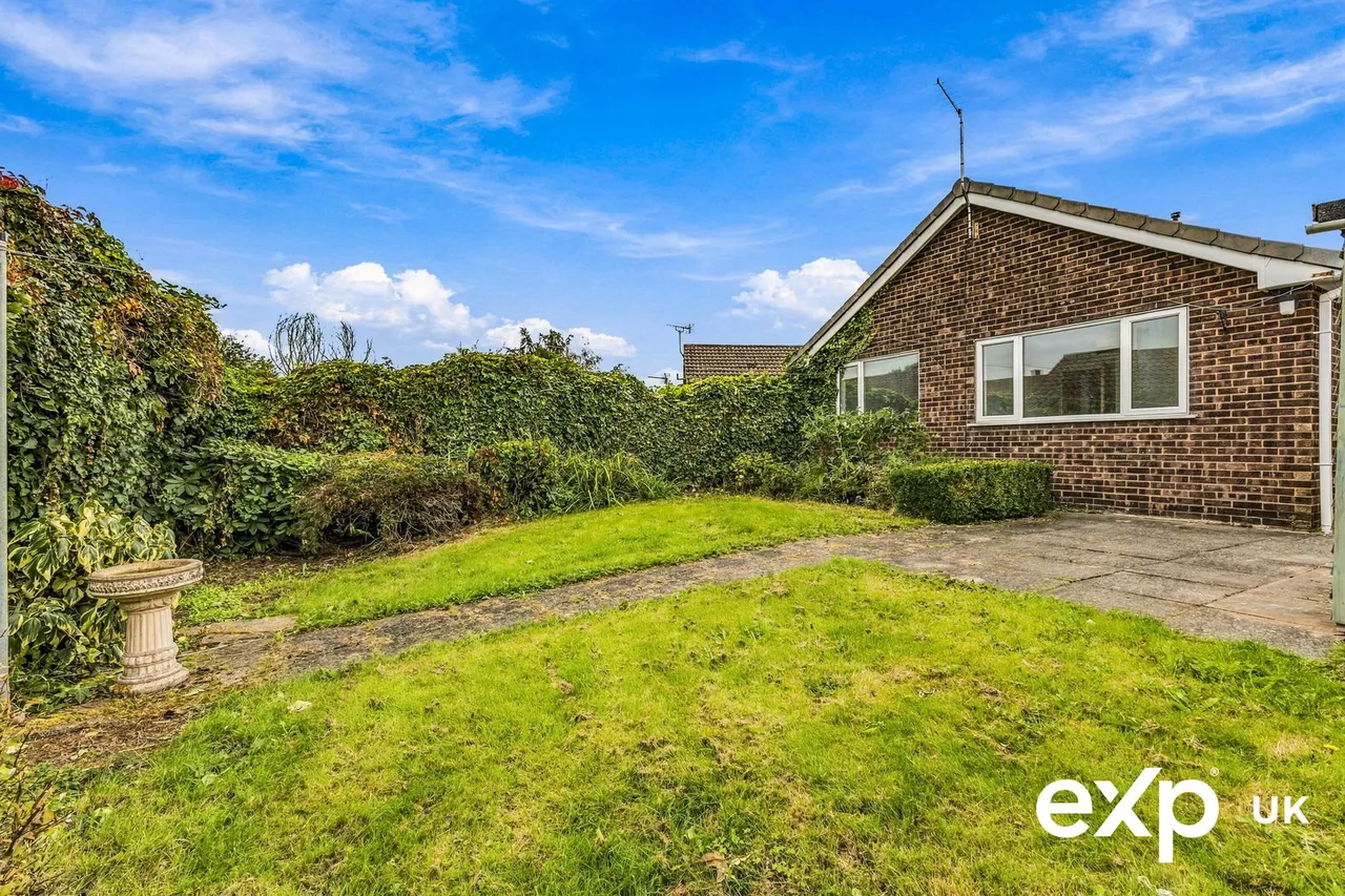 Pavilion Gardens, New Houghton, NG19, photo 22