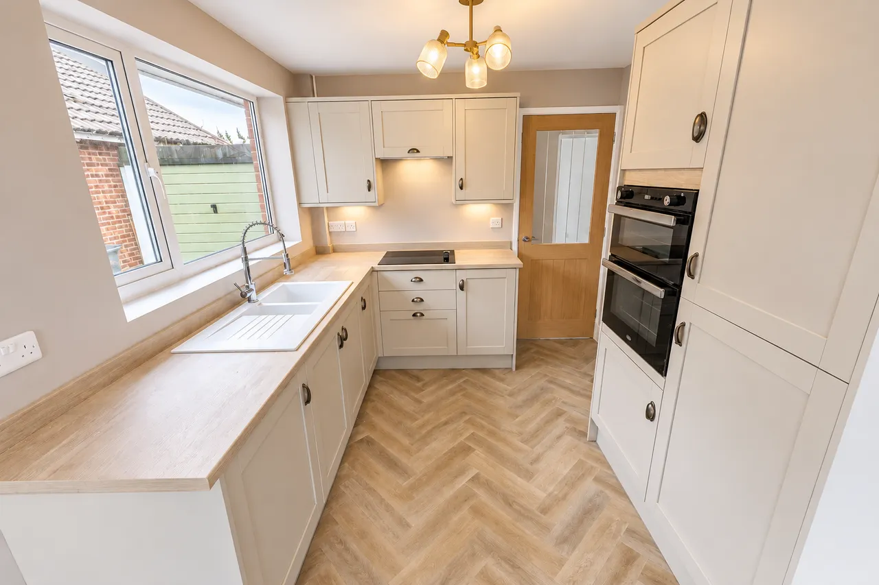 Pavilion Gardens, New Houghton, NG19, photo 7