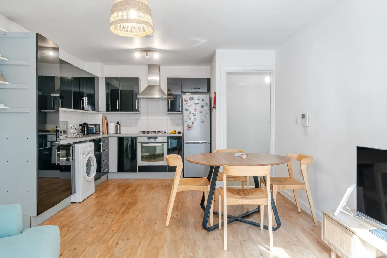 Shepherd's Bush Road, Hammersmith, W6, photo 10