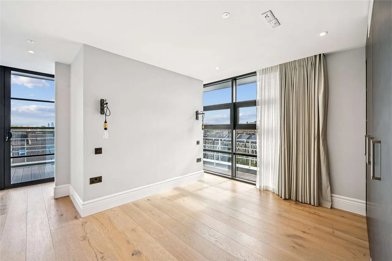 Barons Keep, Gliddon Road, London, W14 9AU, photo 9