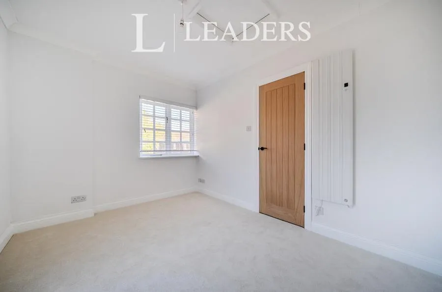 High Street, Nutley, TN22, photo 12