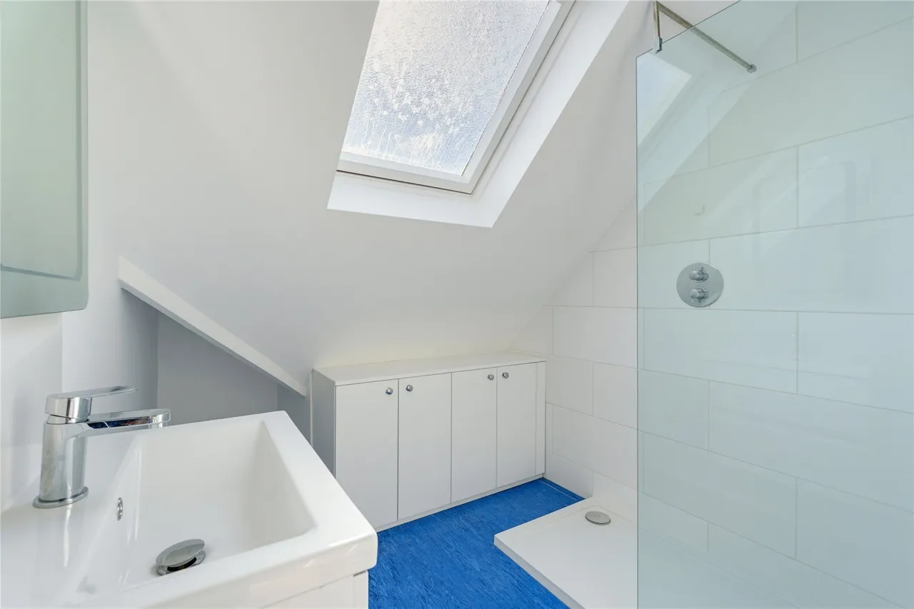 Loxley Road, London, SW18, photo 15