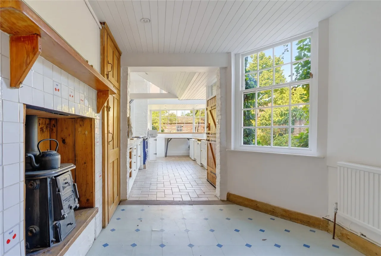 Loxley Road, London, SW18, photo 10