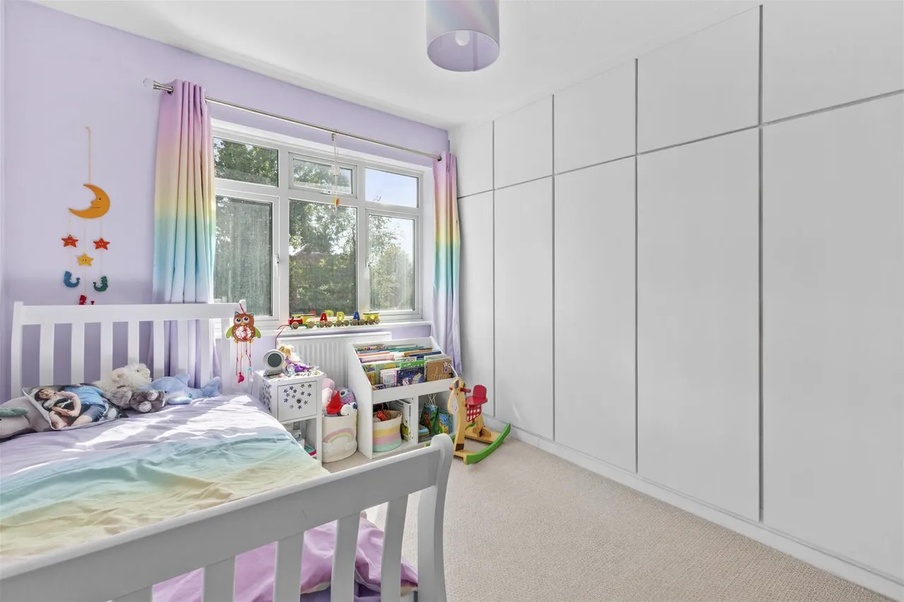 School Close, High Wycombe, HP13, photo 7