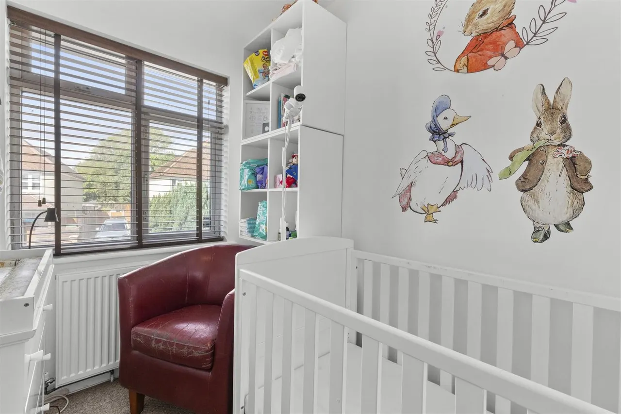 School Close, High Wycombe, HP13, photo 9